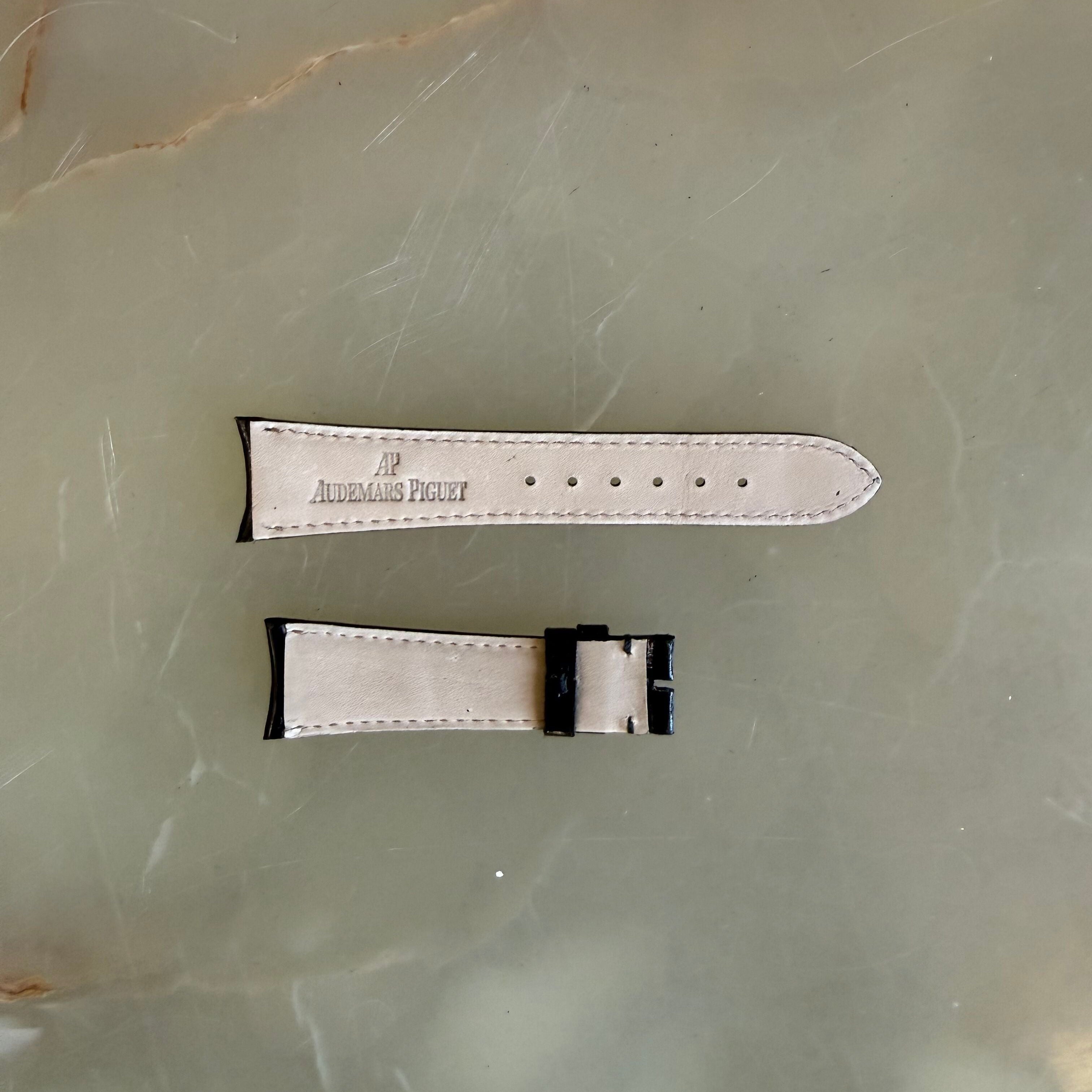 Authentic Audemars Piguet Black Alligator Shiny Watch Band Strap 20.5mm