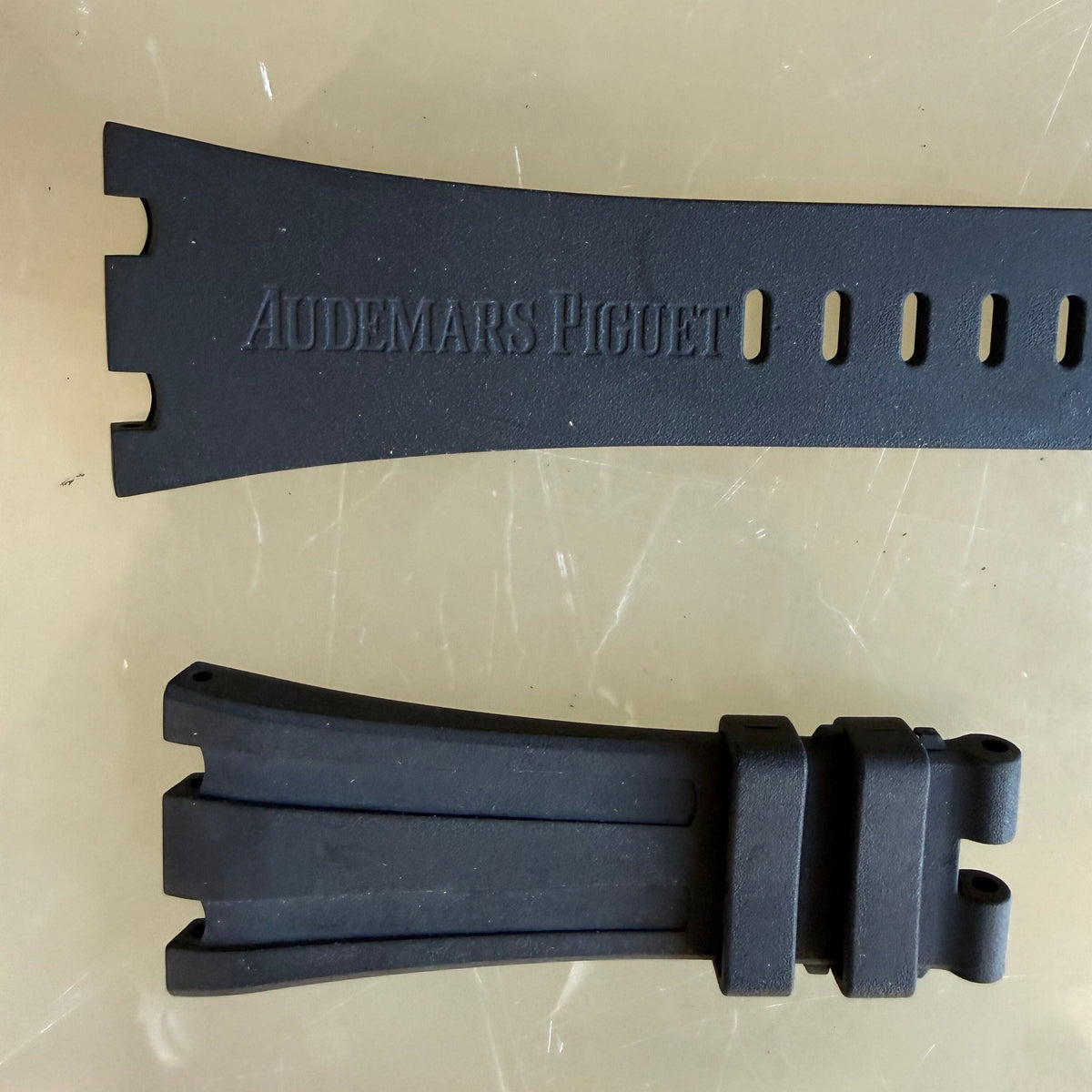 Authentic Audemars Piguet Royal Oak Offshore Black Rubber Watch Strap Band 29mm