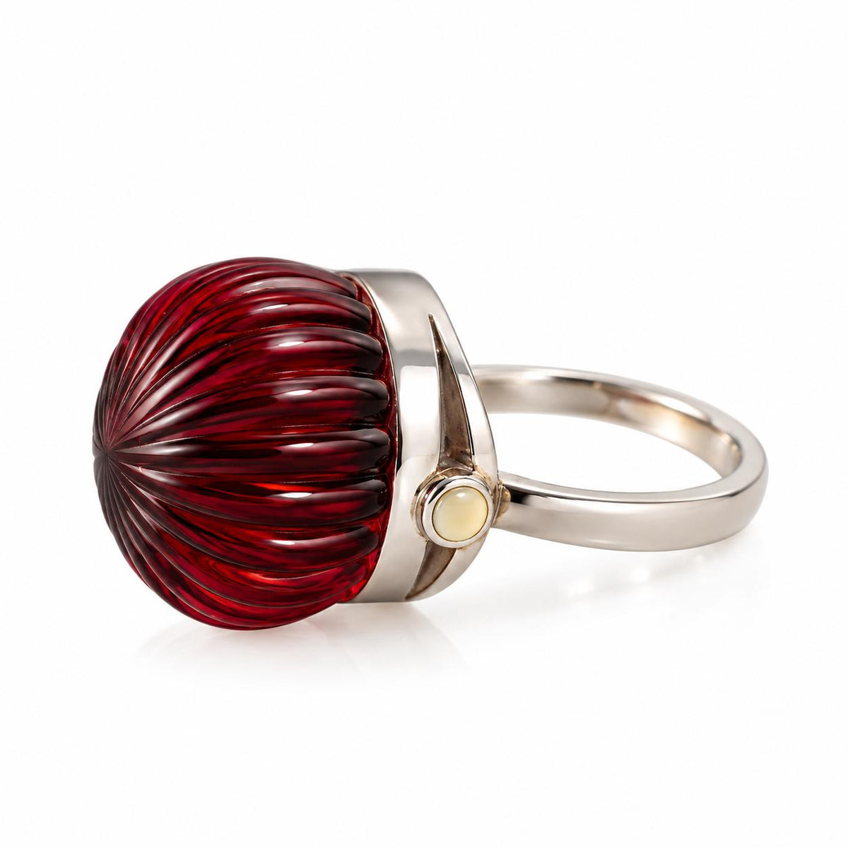 Lalique Vibrante Red Carved Crystal Sterling Silver Ring 10397300