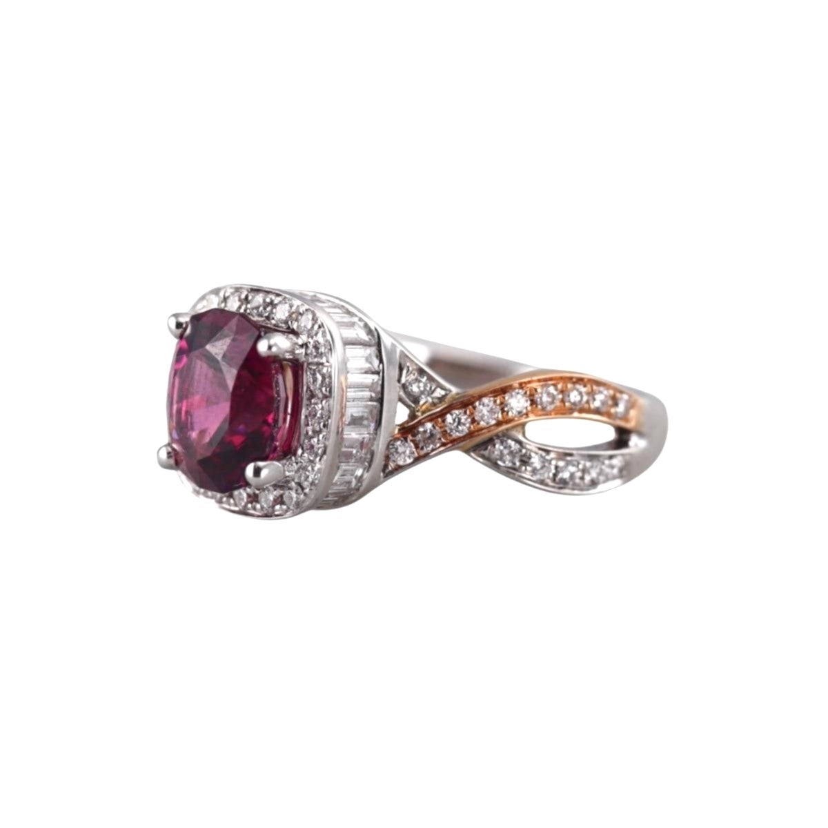 Hakman 18k Gold 4.50ct Garnet Diamond Ring