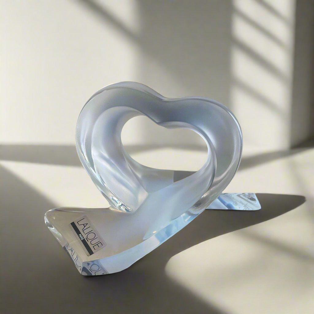 Lalique Crystal  Heart Ribbon Figure Clear 1402400  Old Stock