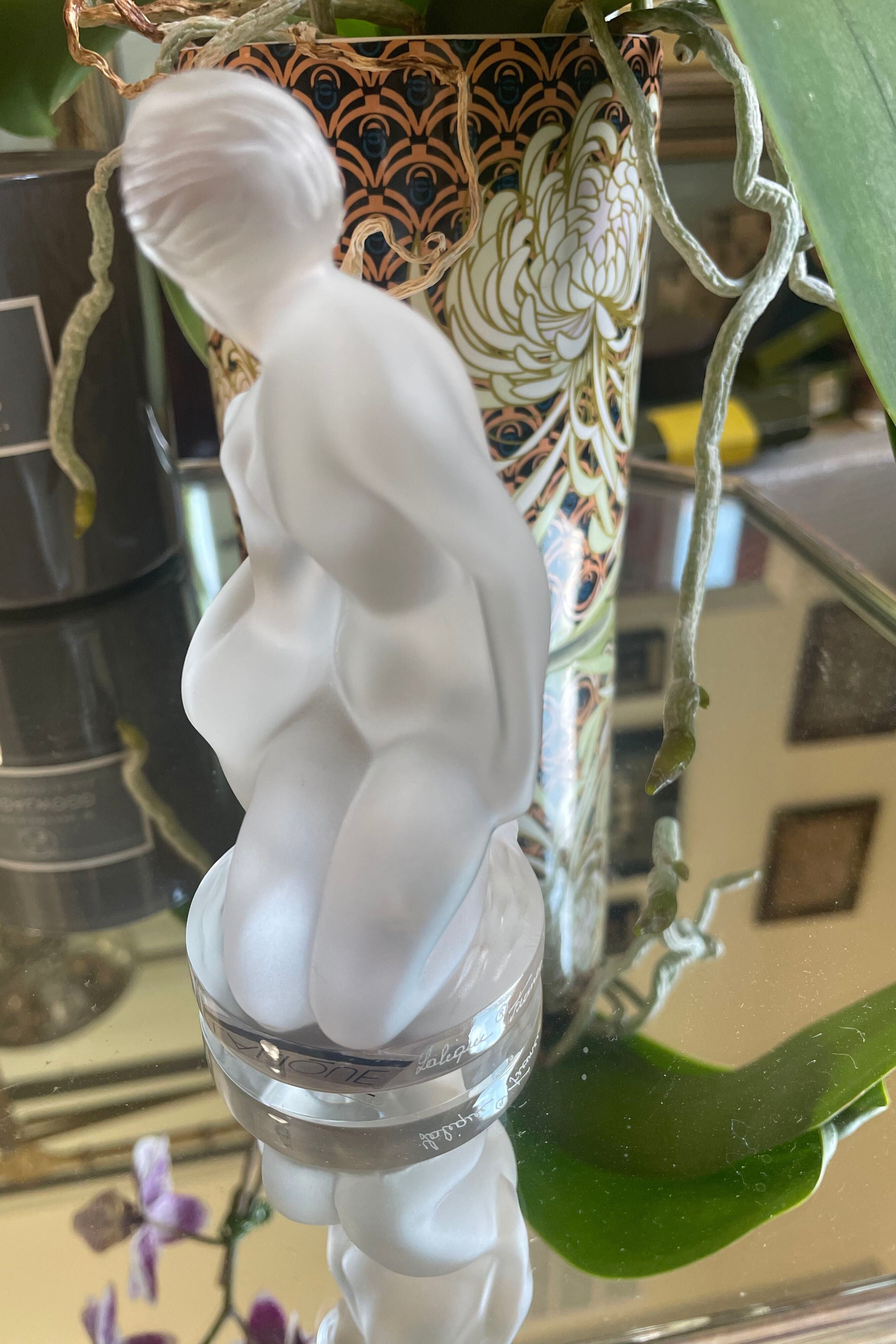 Lalique Crystal Figurine Leda 1190500