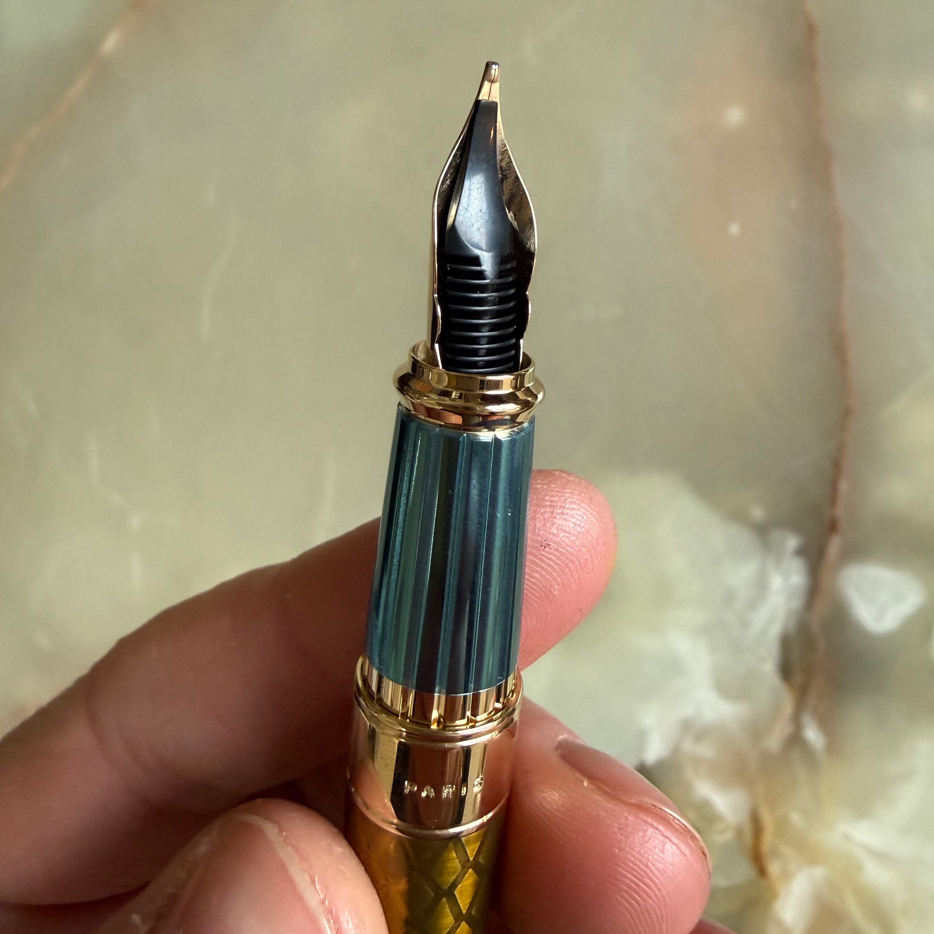 S.T. Dupont Line D Eternity Dragon Scale Gold Honey Fountain Pen 420029L