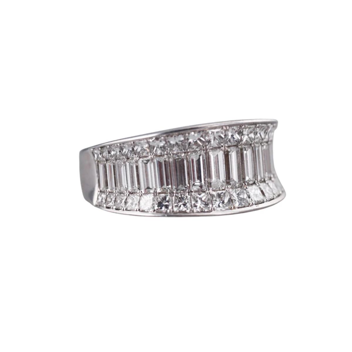 Simon G 18k Gold Diamond Ring