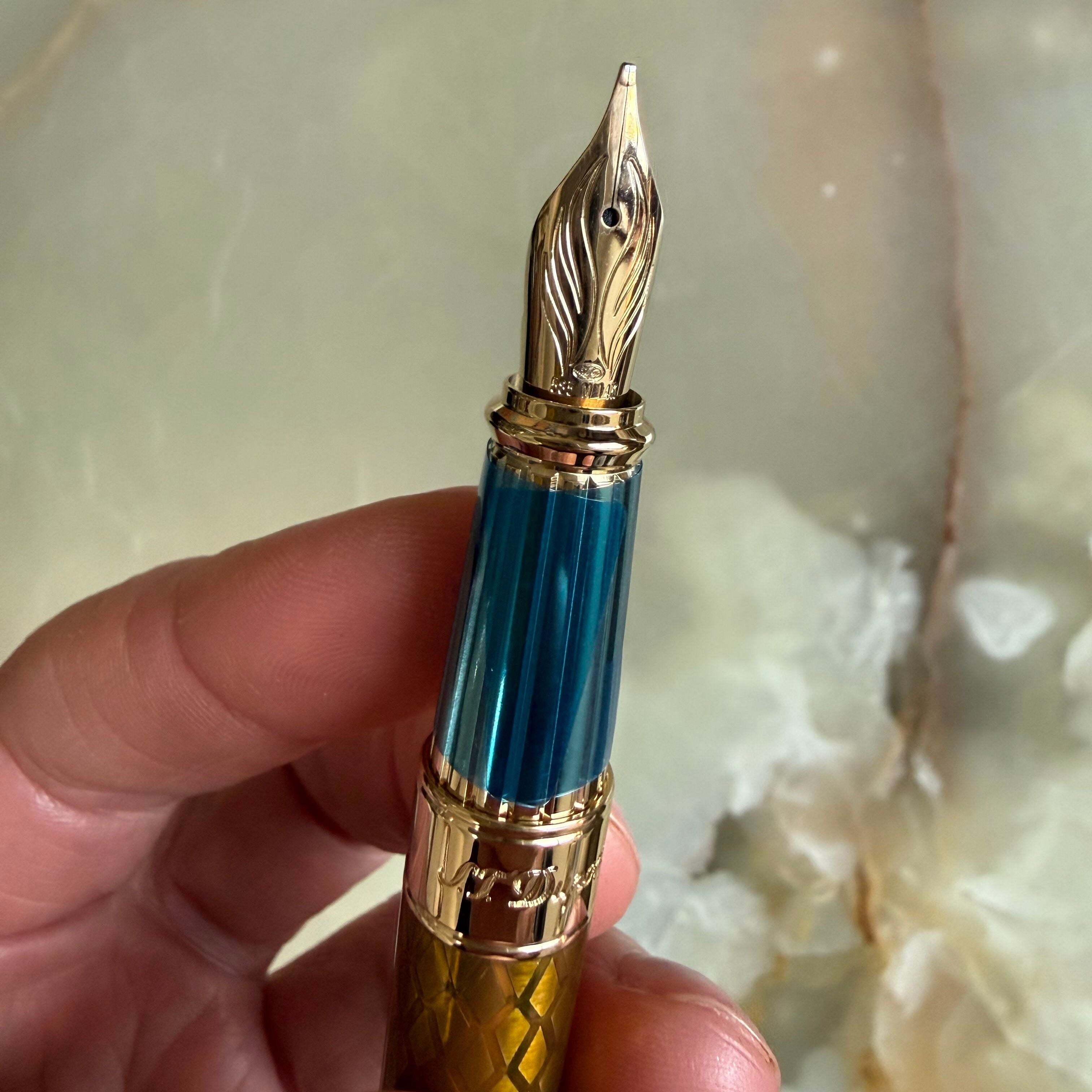 S.T. Dupont Line D Eternity Dragon Scale Gold Honey Fountain Pen 420029L