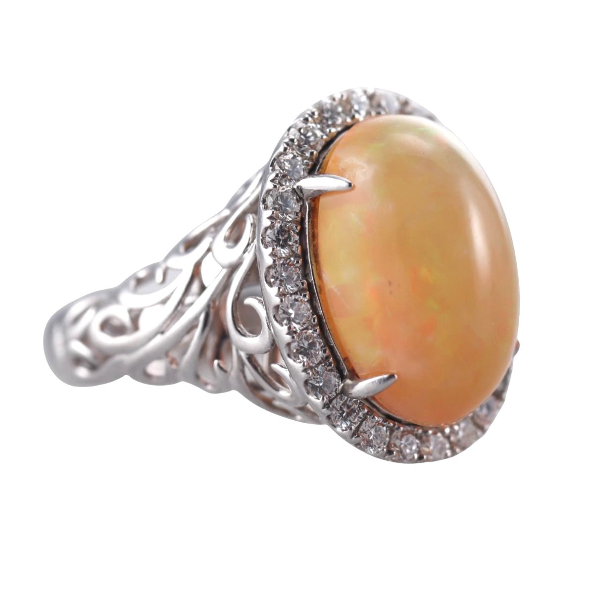 Vintage 18k Gold Opal Diamond Ring