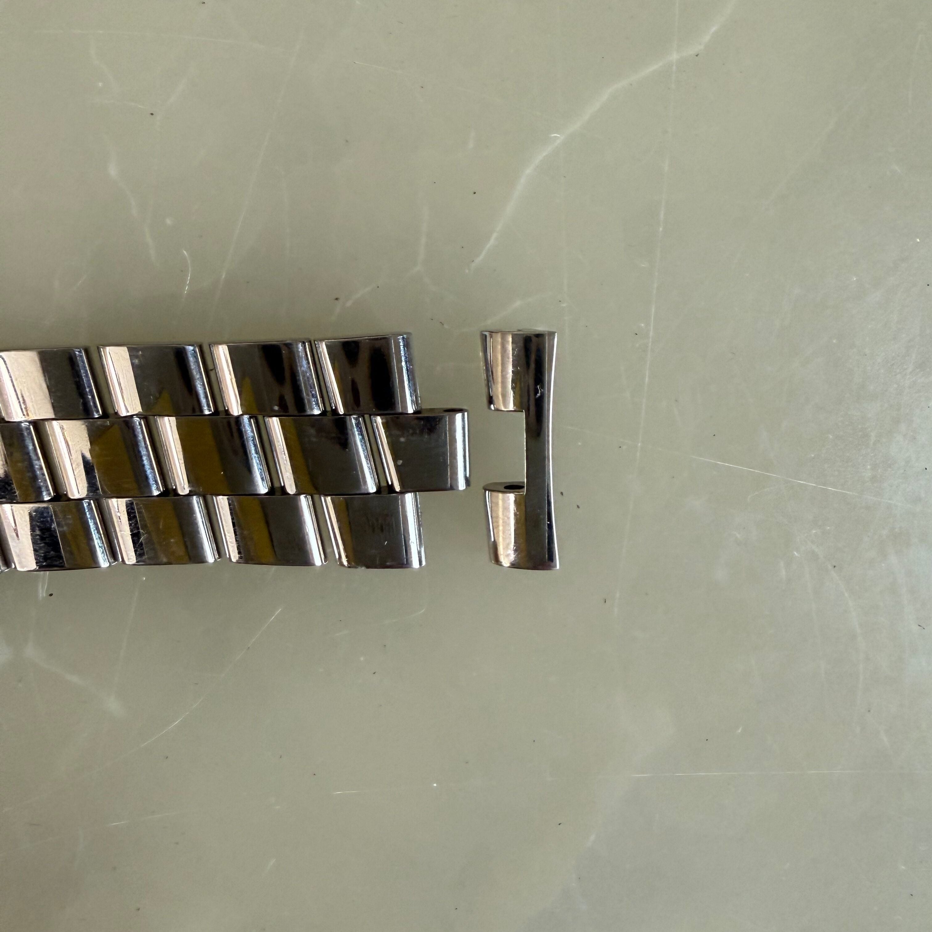Authentic Breitling Stainless Steel 22mm Watch Bracelet W0508