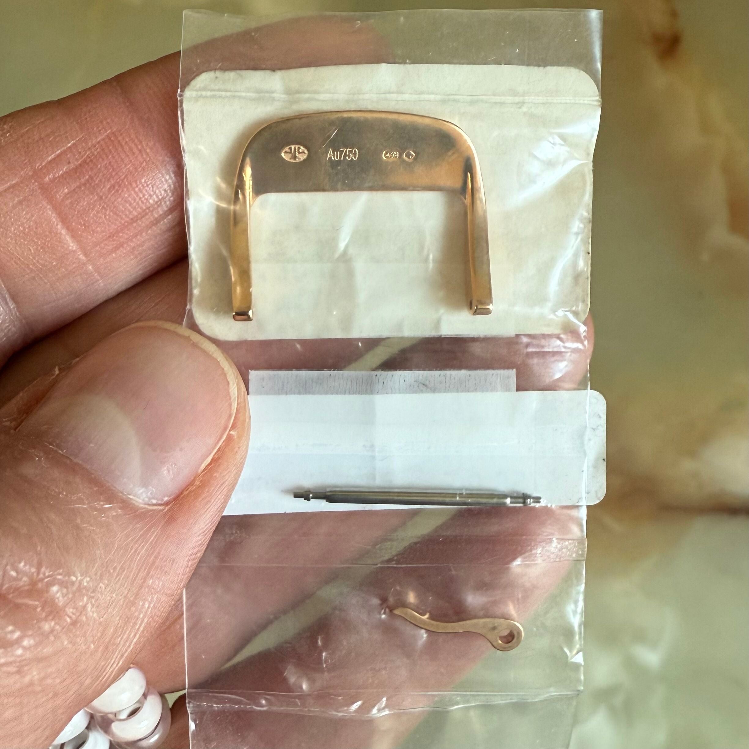 Authentic Jaeger LeCoultre PG 18k Gold 20mm Buckle QBA20021