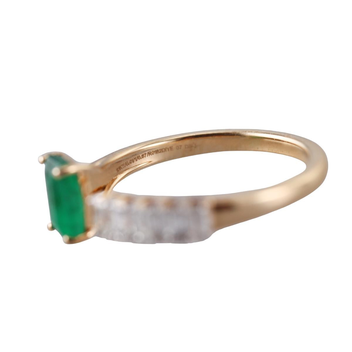 18k Gold Diamond Emerald Ring