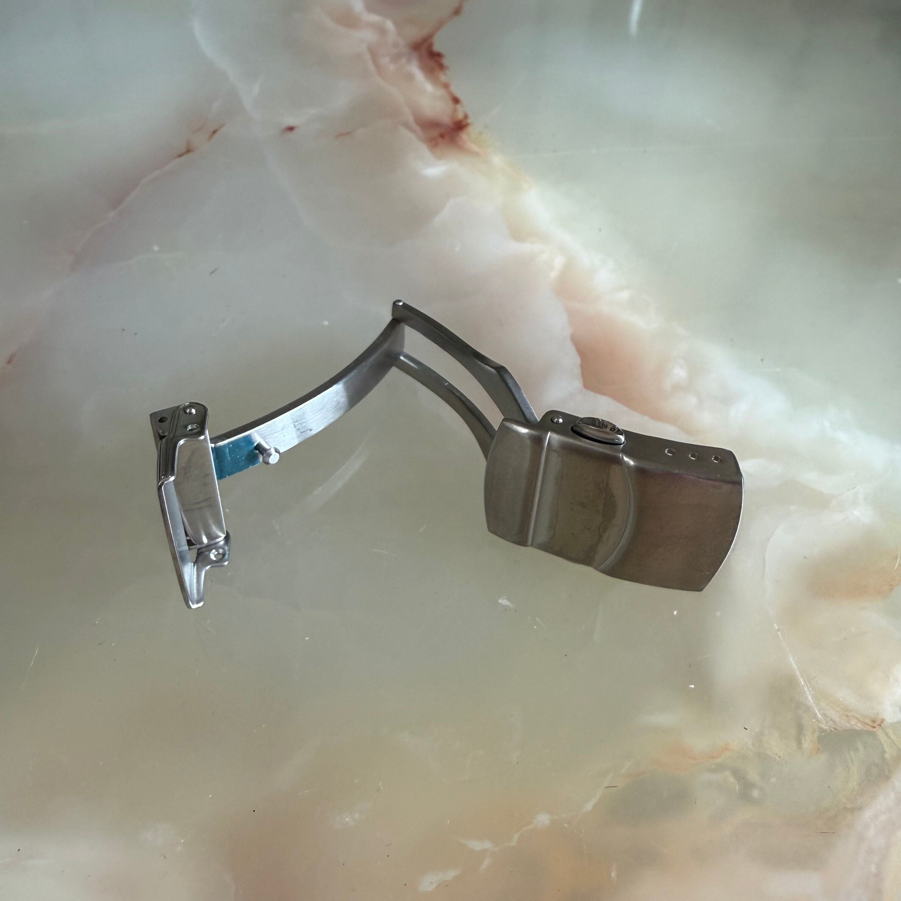 Authentic Oris Watch Steel 18mm Buckle ORIS 31 18 40