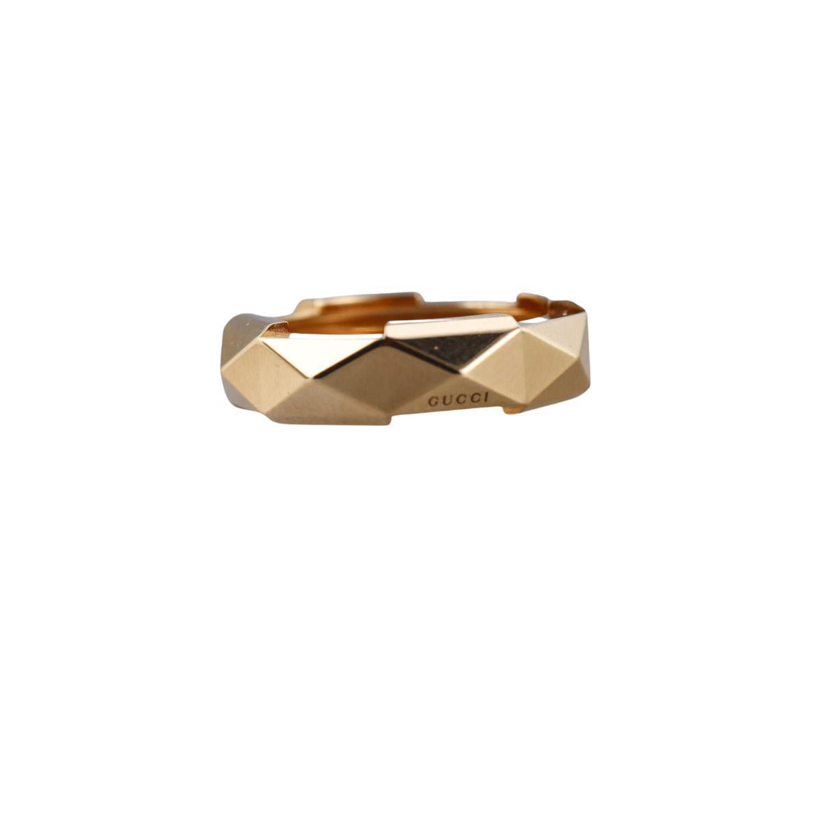 Gucci Link to Love 18K Gold Studded 6mm Band Ring