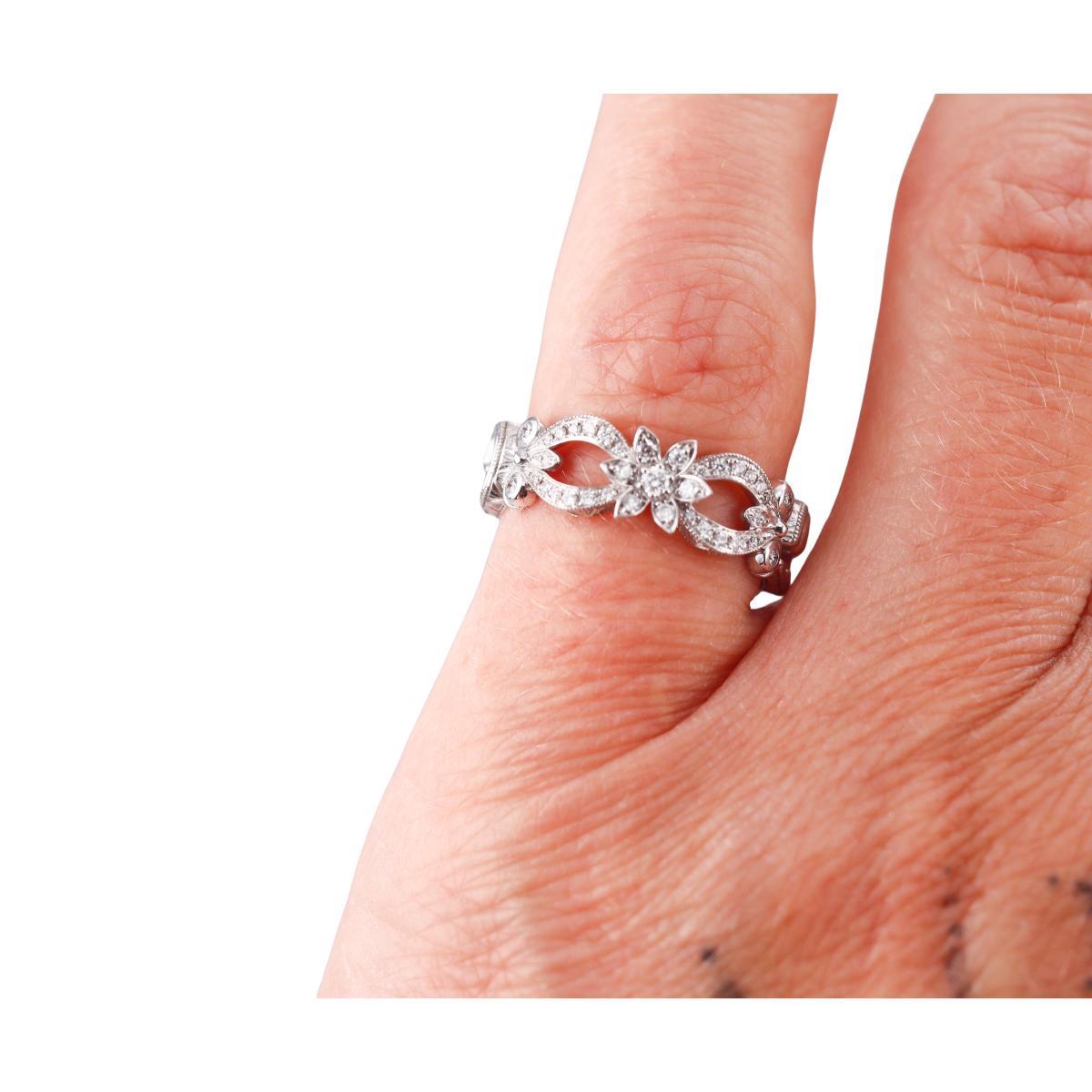 Gucci Flora 18K Gold Diamond Band Ring