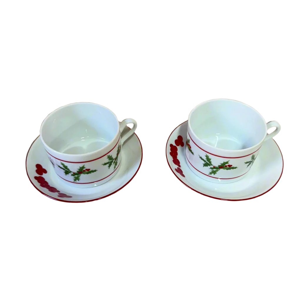 Richard Ginori Holly Berry Tea Cup and Saucer Set of 2 136917817035