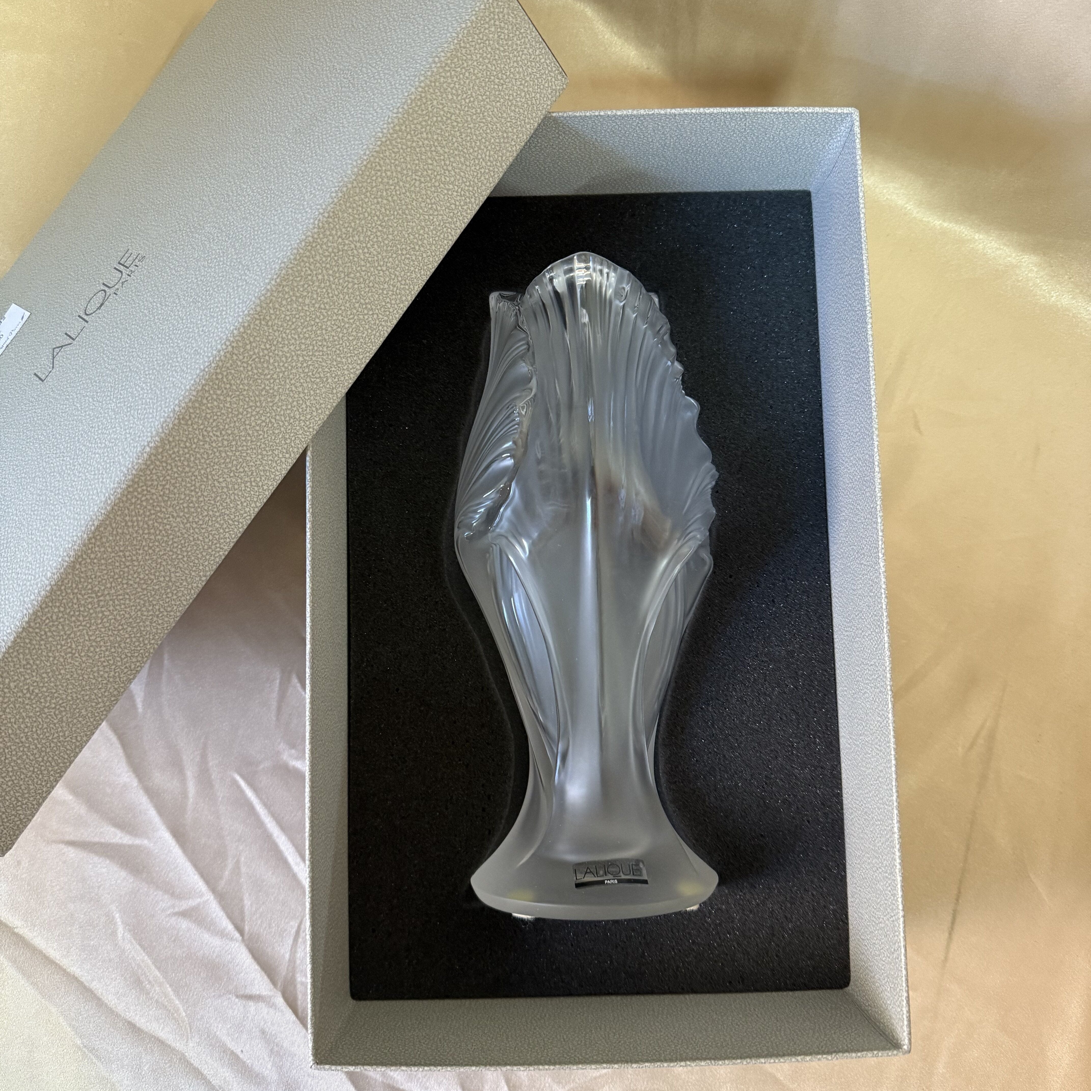 New old stock Lalique Iris Clear Vase 1260600