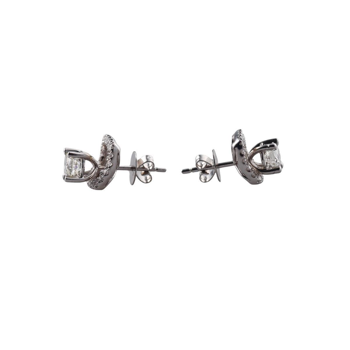18k White Gold Diamond Stud Earrings