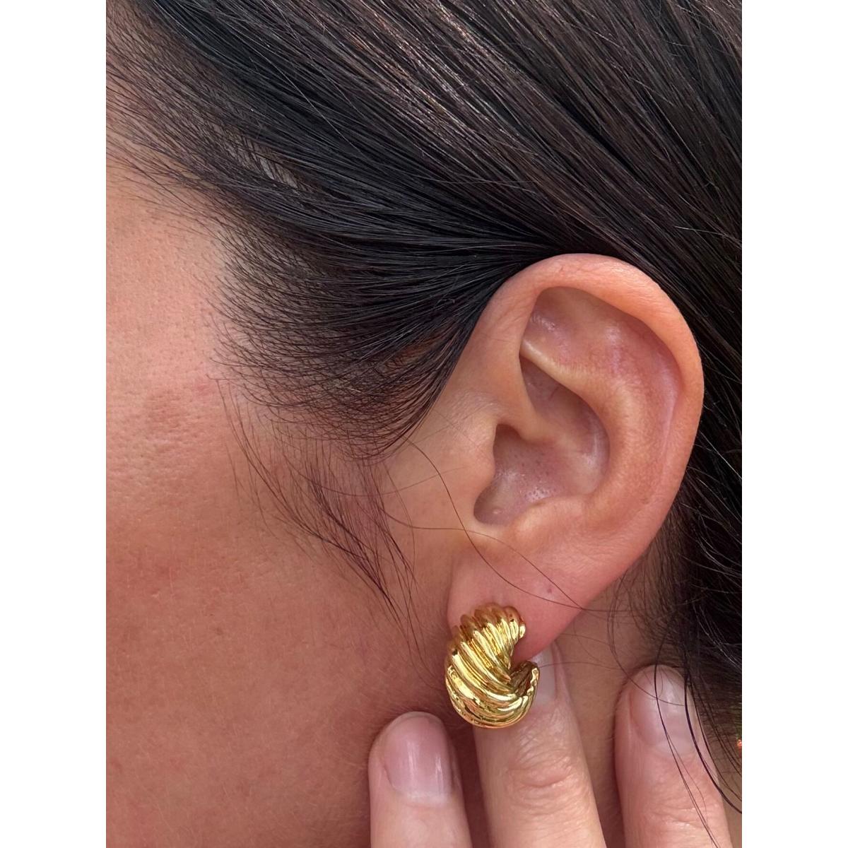 David Yurman 18K Gold Sculpted Cable Hoop Earrings
