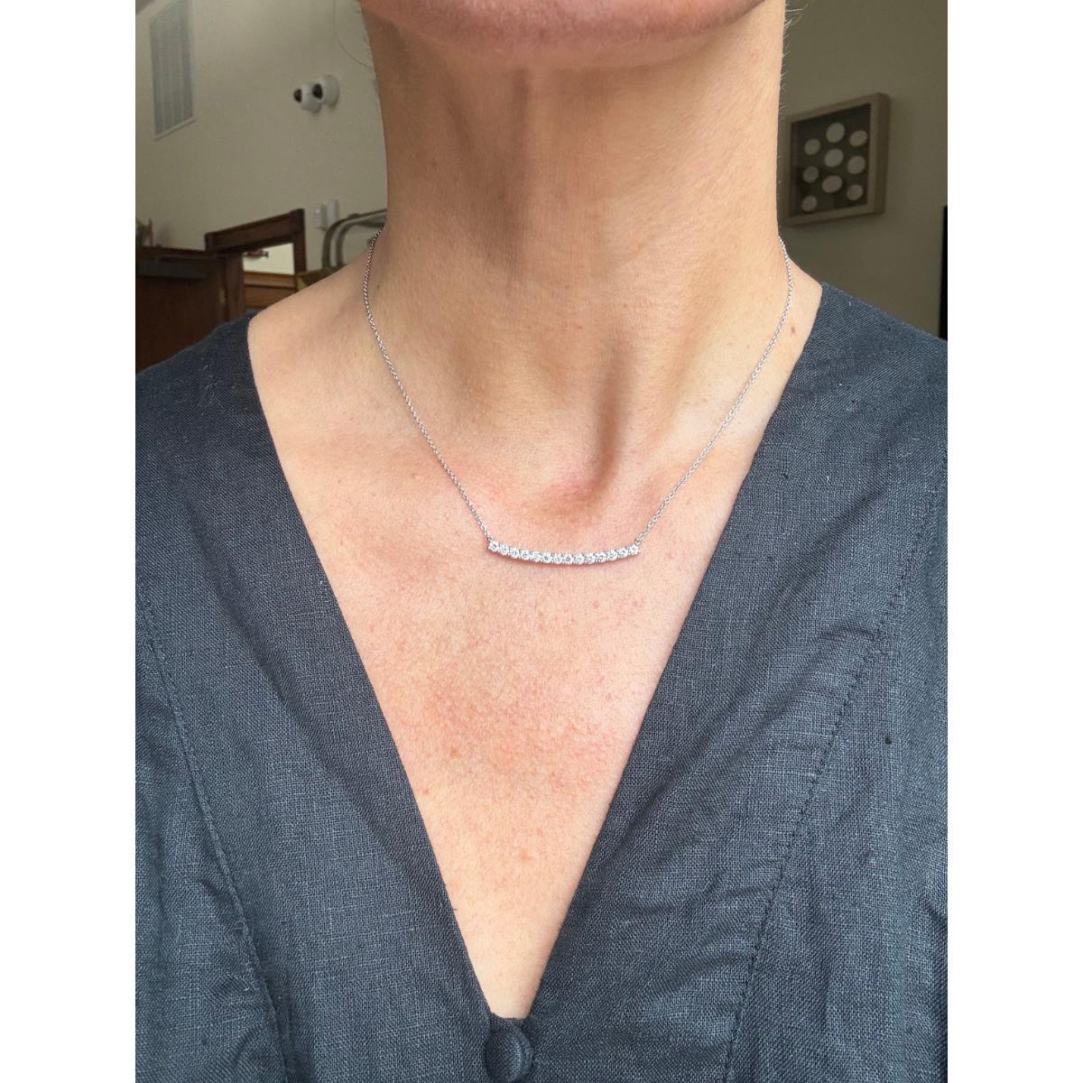 Memoire Essentials 18k Gold Diamond Bar Necklace