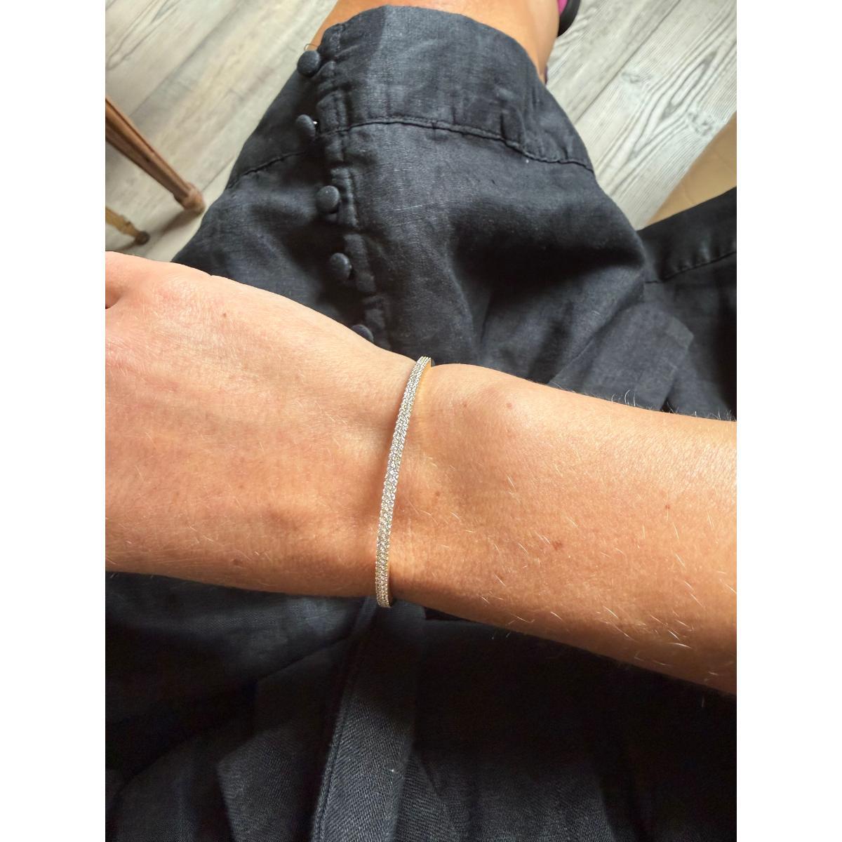 Memoire Paramount 18k Gold Diamond Double Row Bangle Bracelet