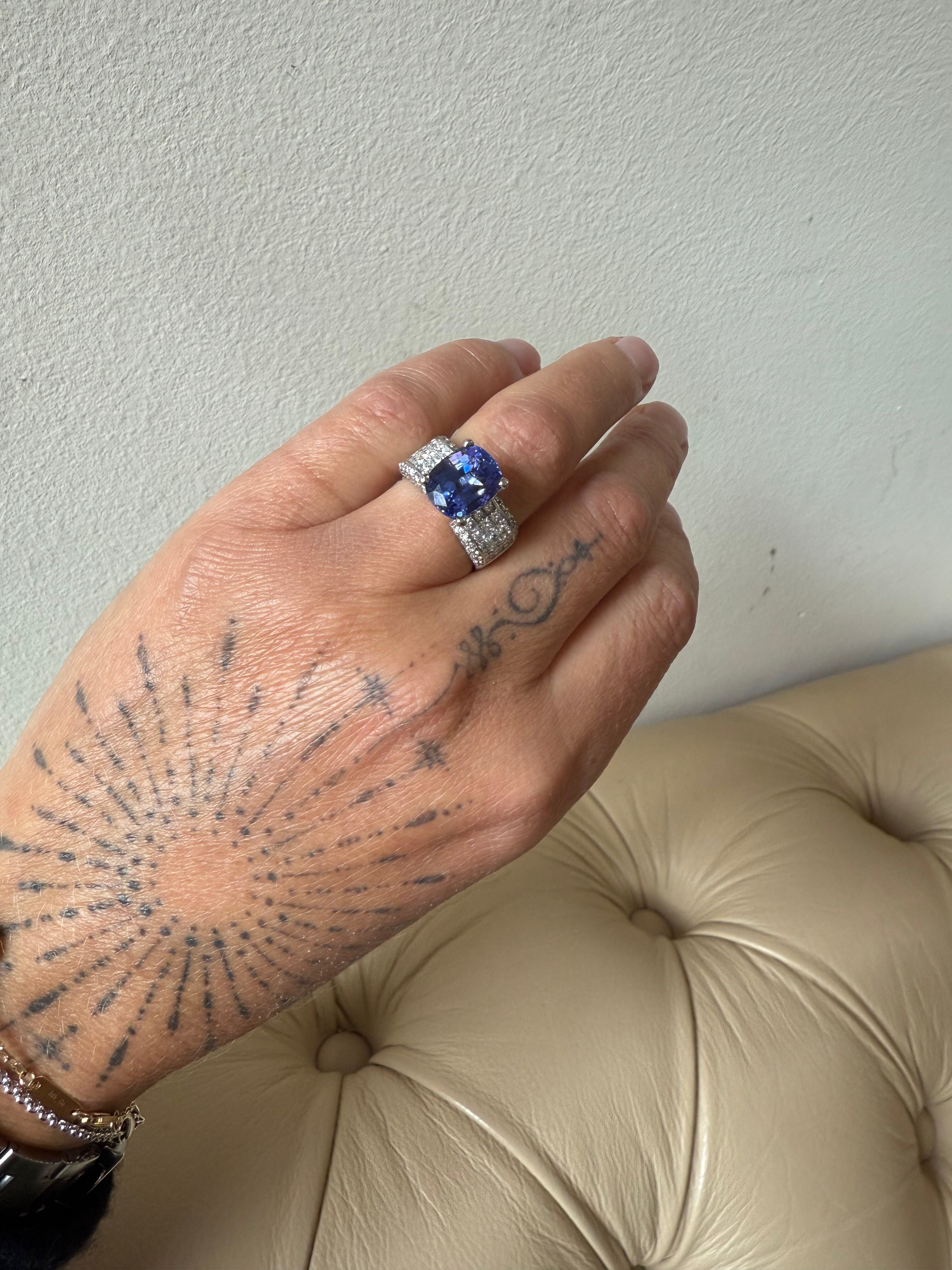 5.36ct Tanzanite Diamond 18k Gold Ring