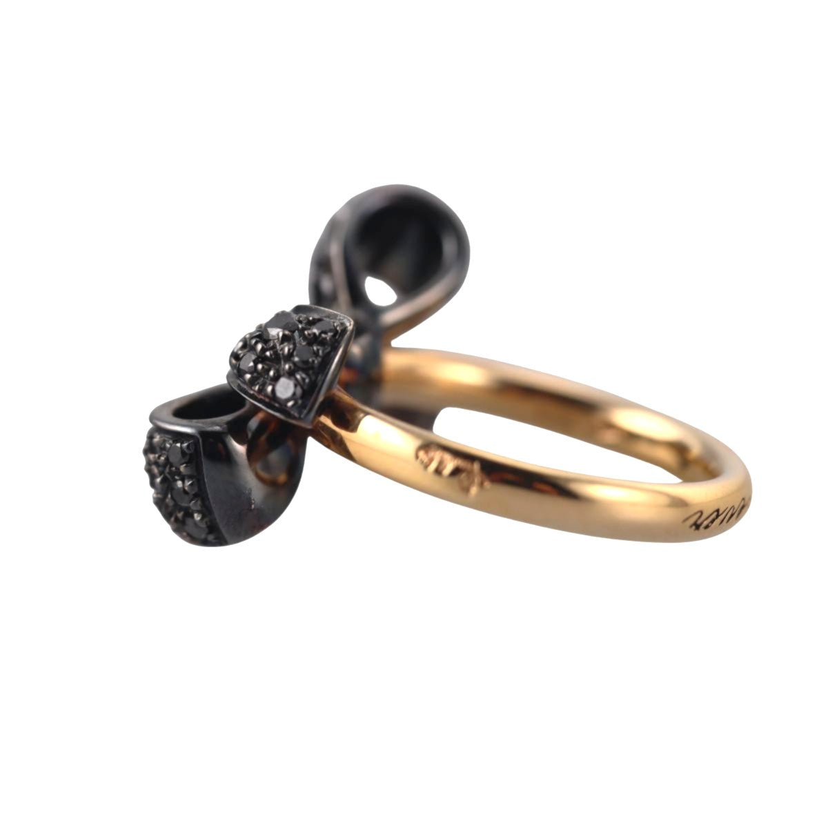 Pomellato Forever 18k Gold Bow Black Diamond Ring