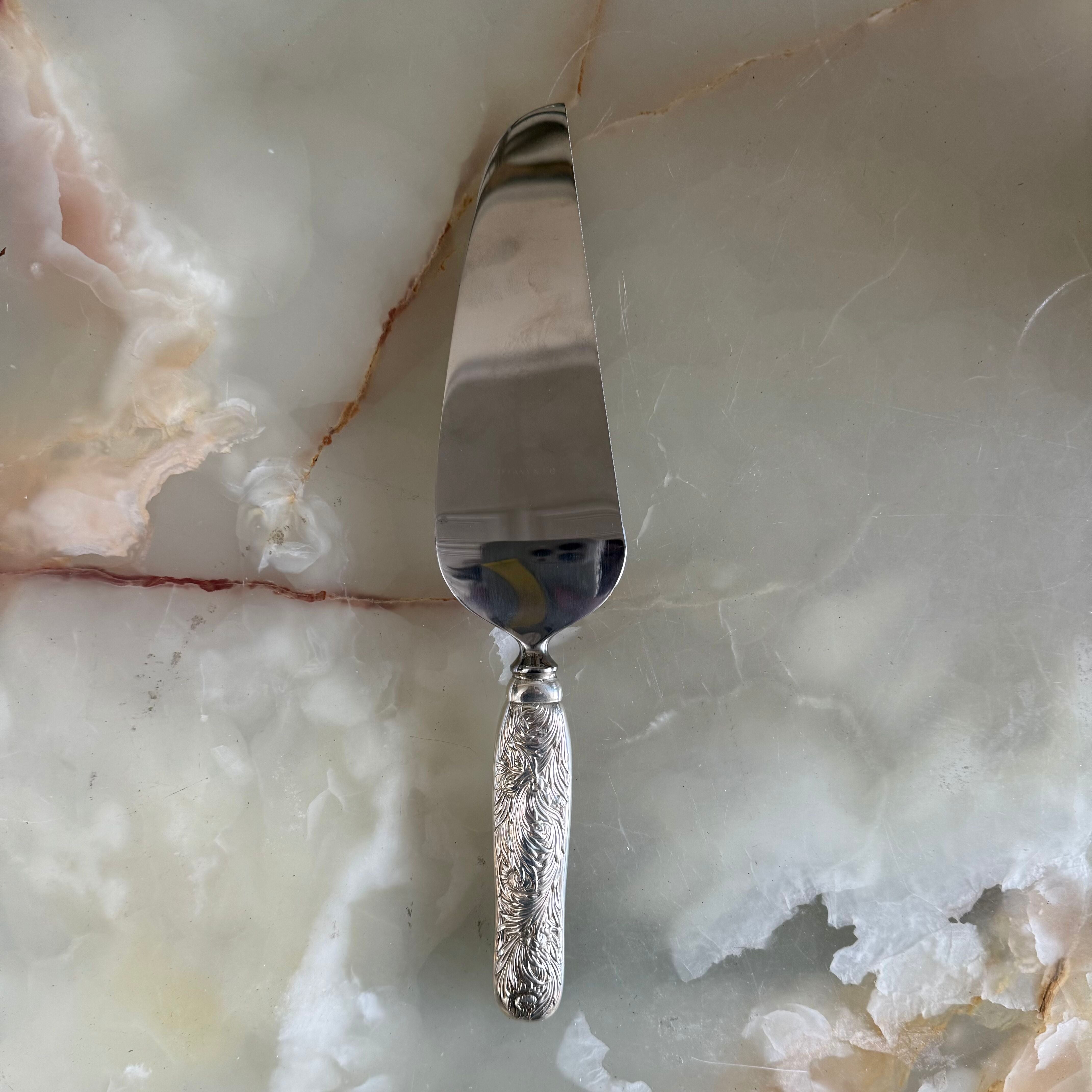 Tiffany & Co Chrysanthemum Sterling Pie & Cake Server w Stainless Blade