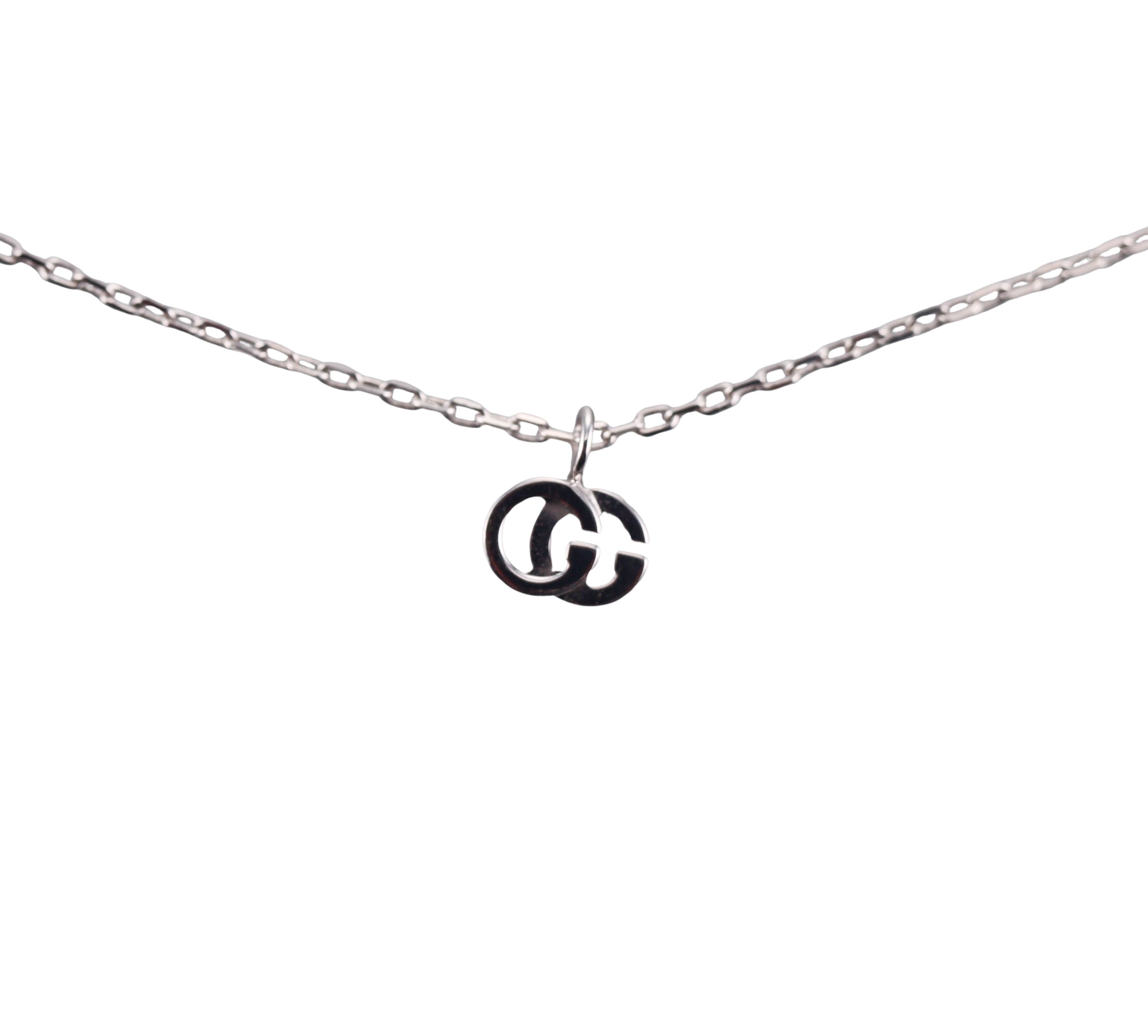 18k White Gold Gucci Running G Necklace Retail $1200