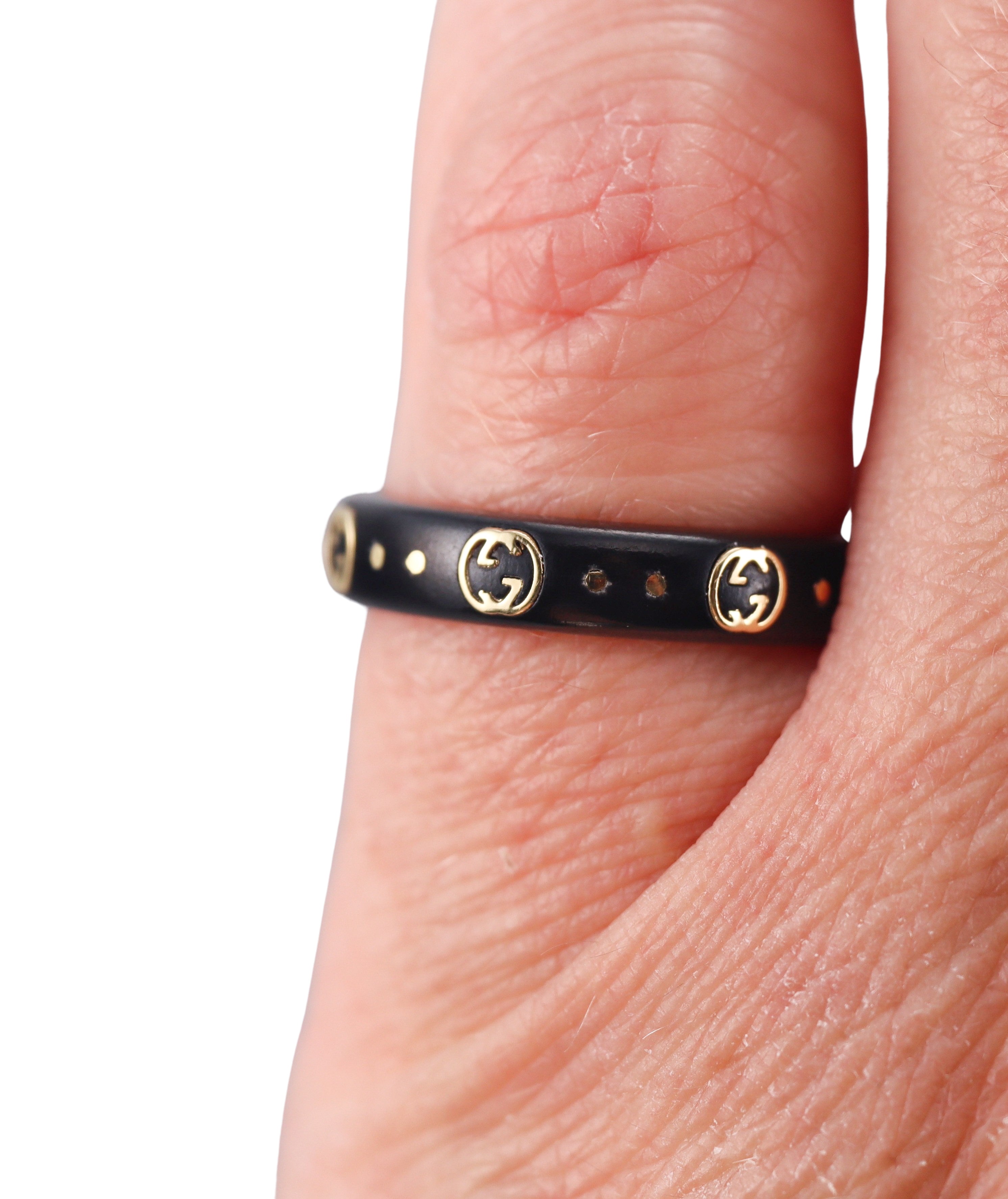 18k Gucci Black Corundum Band Ring Retail $750