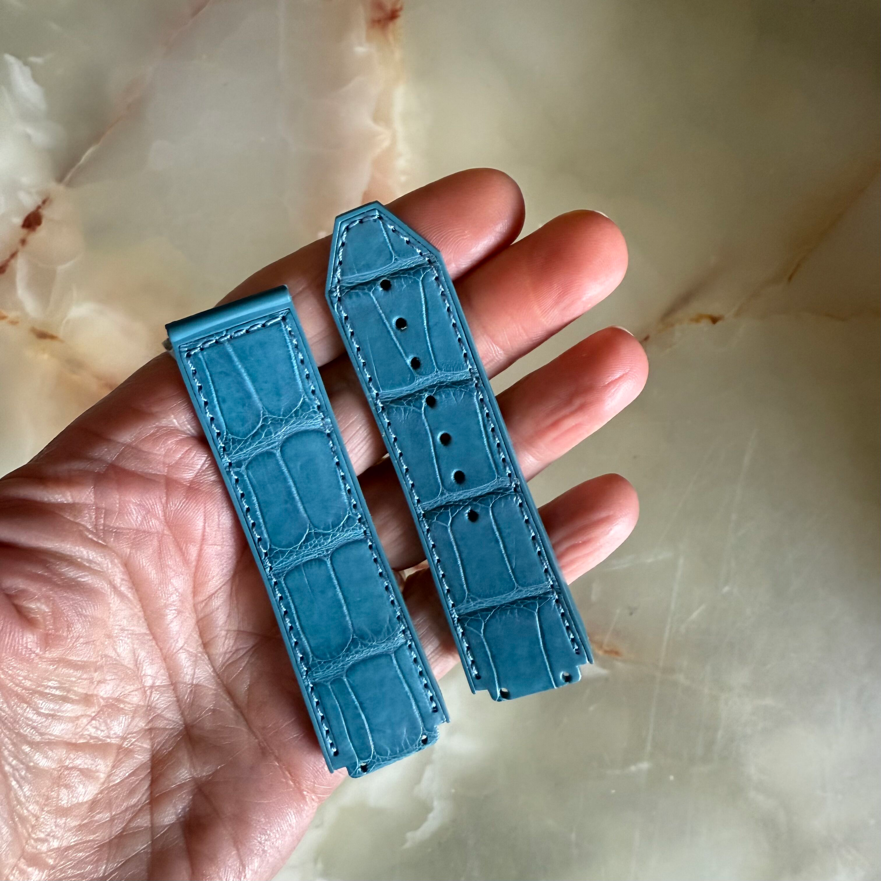 Authentic Hublot Blue Crocodile Rubber Watch Strap Band 22mm 12-341-80 & 6-341-85