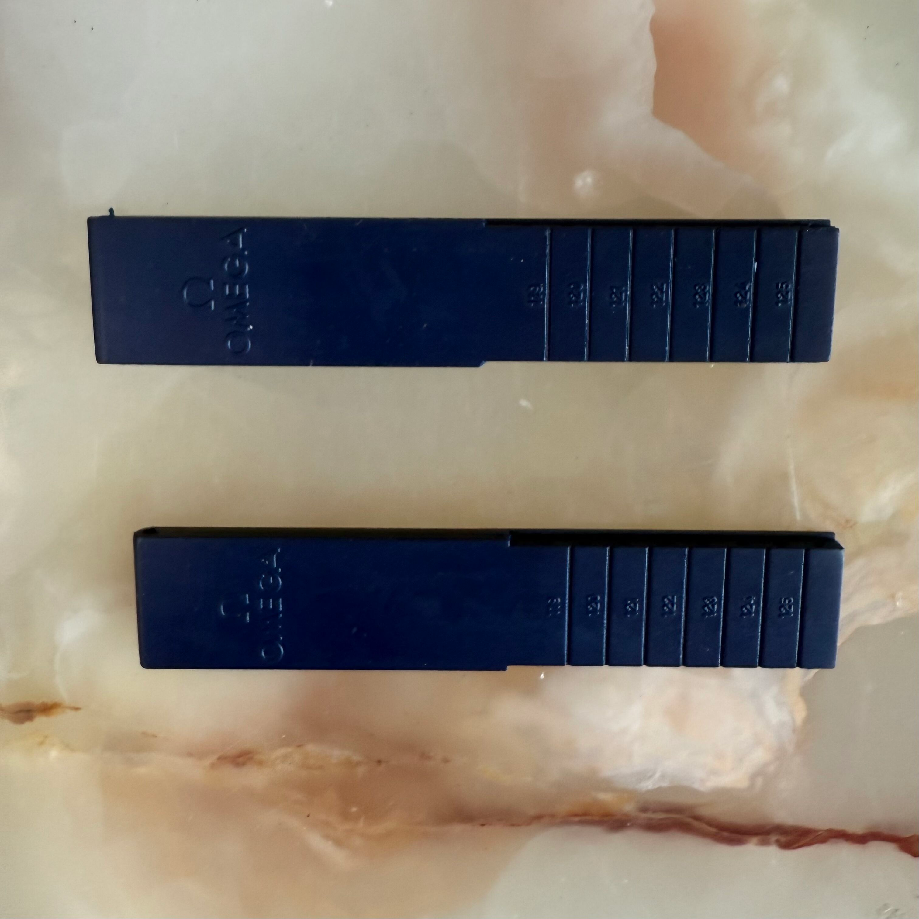 Authentic Omega Seamaster Mid-Size Blue Rubber Watch Strap Band 18mm