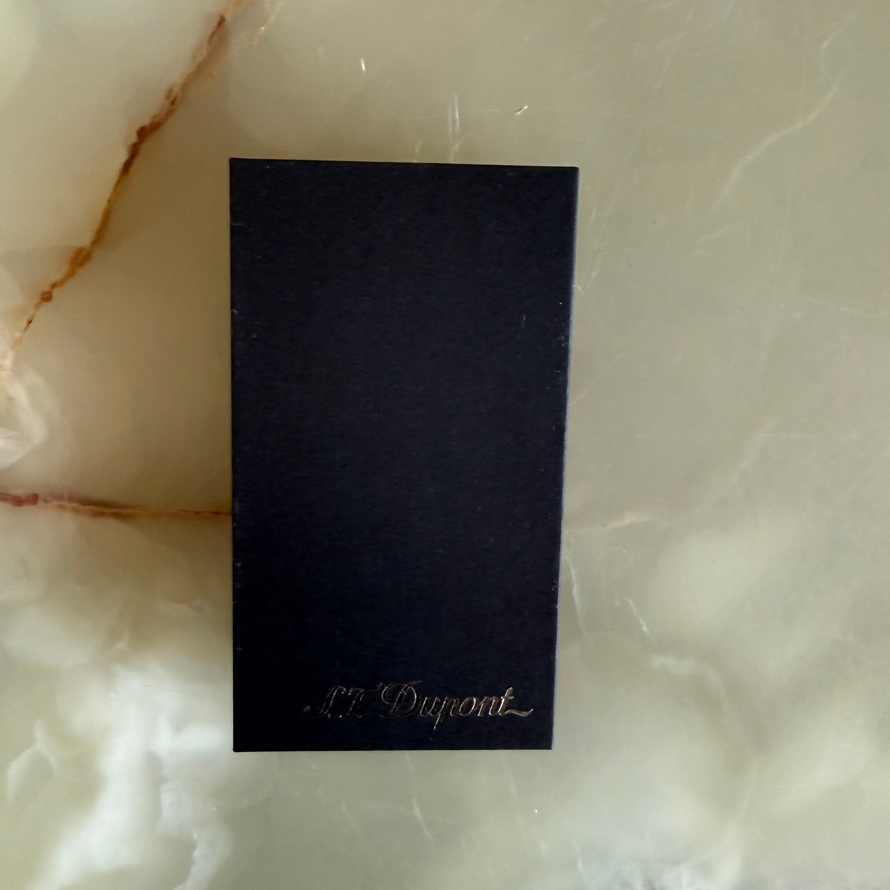 S.T. Dupont Maxijet Matte Neon Blue Lighter 020171