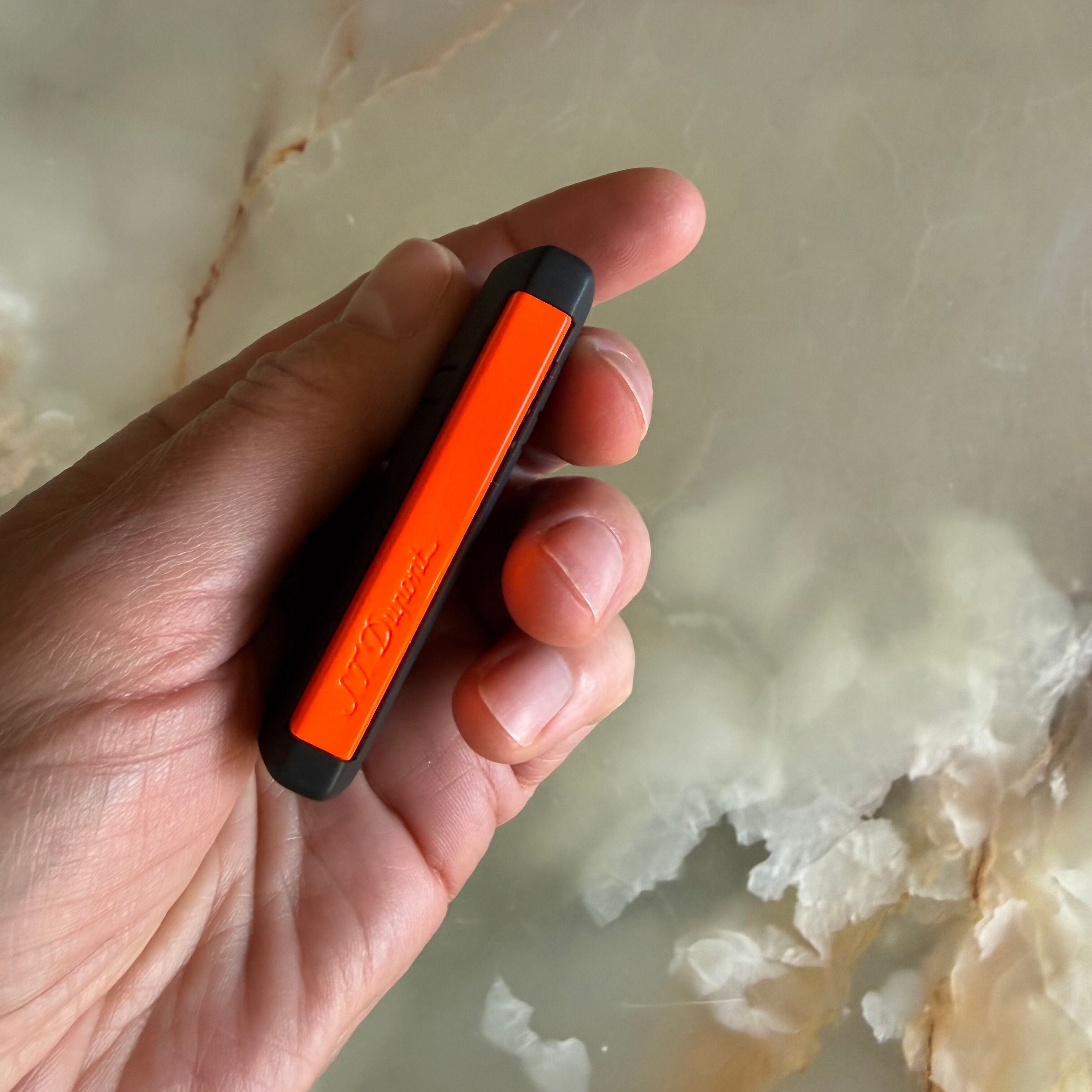 S.T. Dupont Maxijet Matte Neon Orange Lighter 020169