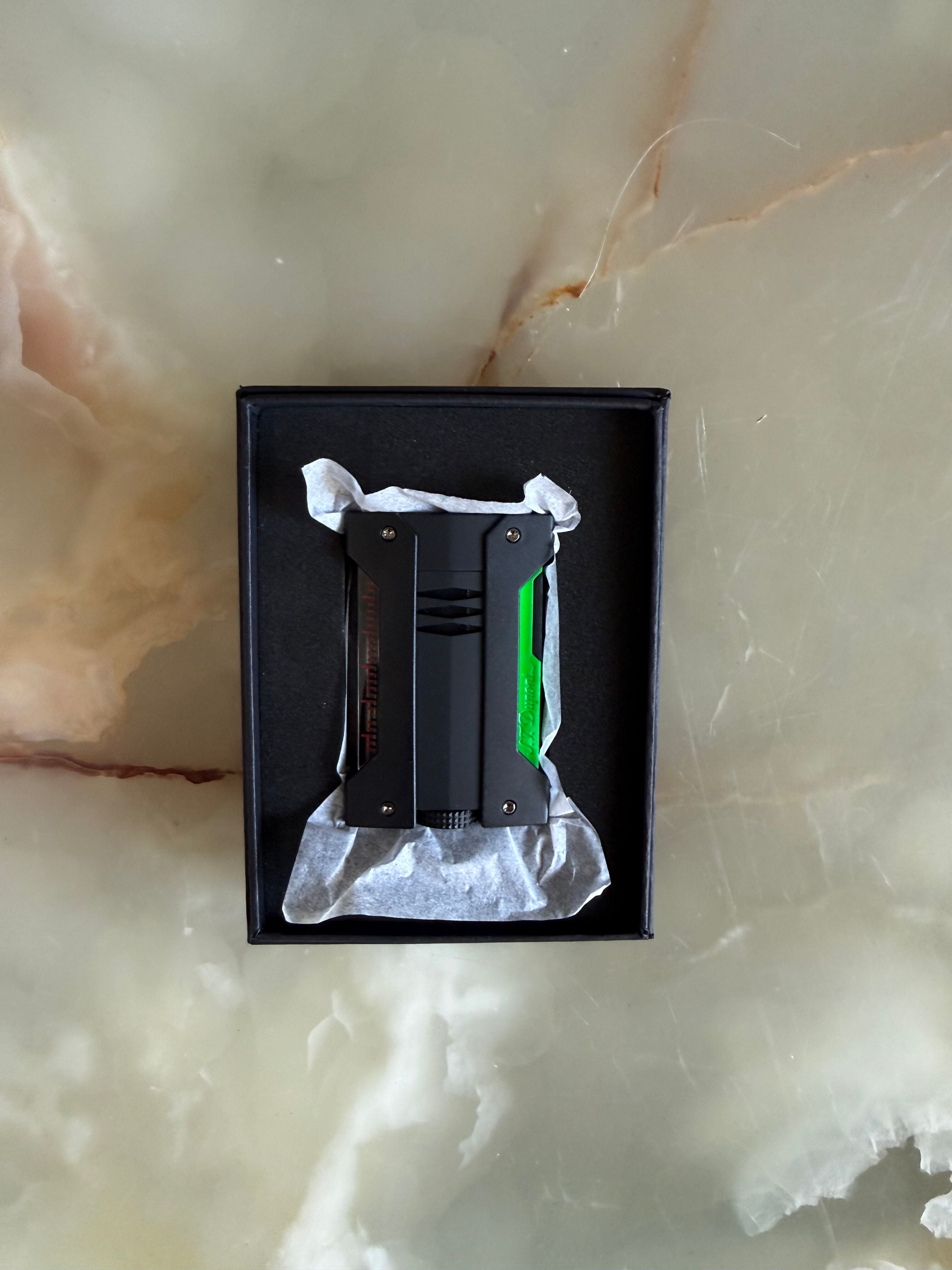 S.T. Dupont Defi Extreme Matte Neon Green Lighter 021417