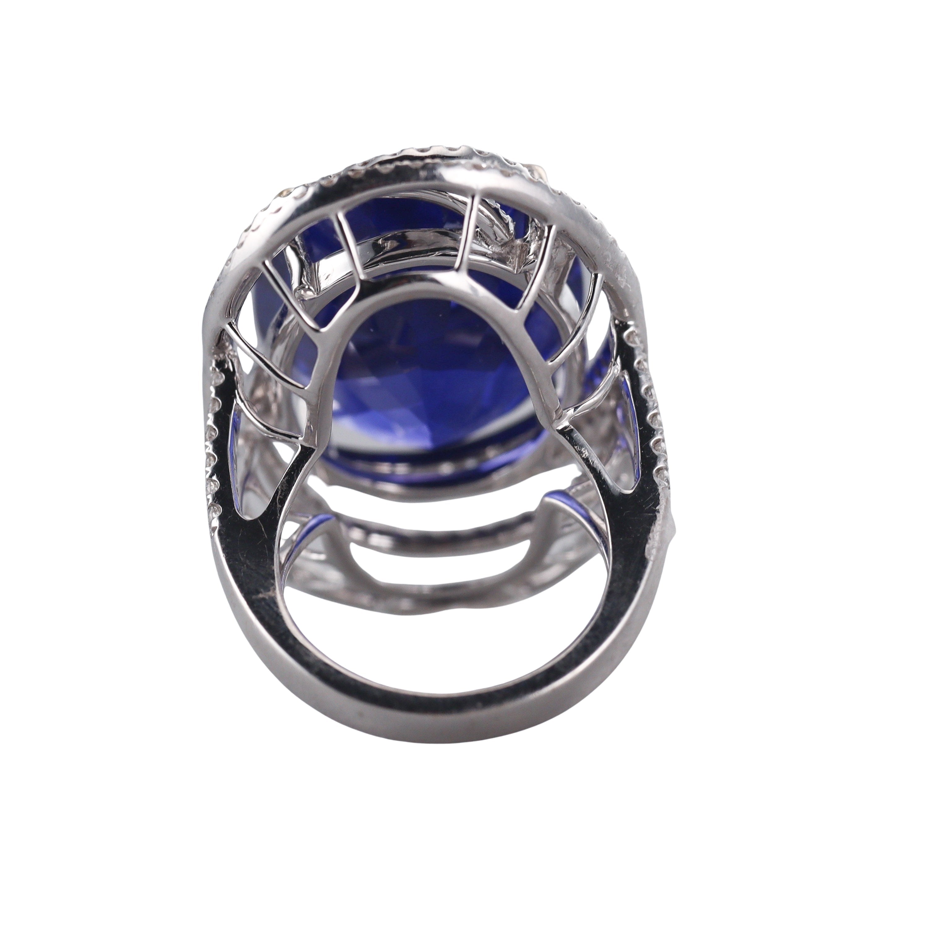 18k Solid Gold Lab Grown 17 Carats Tanzanite Diamond Ring