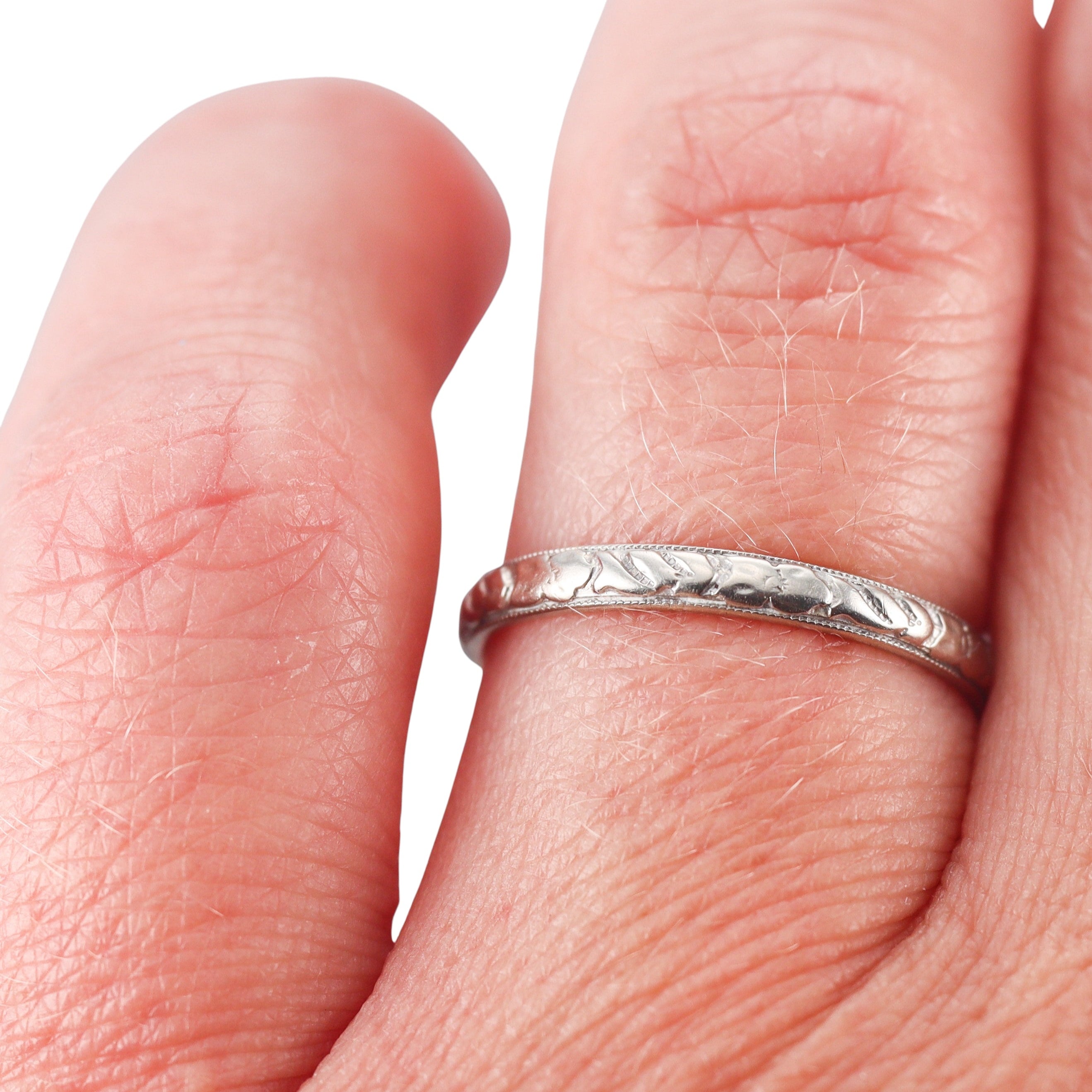 Art Deco Blossom 18k Wedding Band Ring