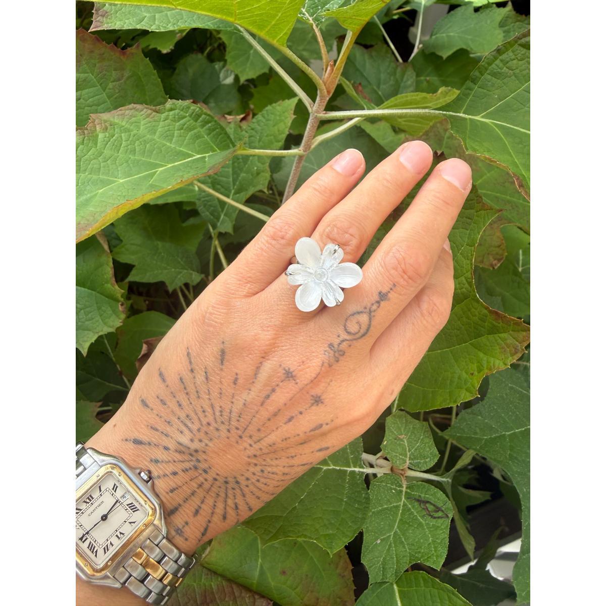 Lalique Fleur Neiges Clear Crystal Flower Sterling Silver Ring 10610300