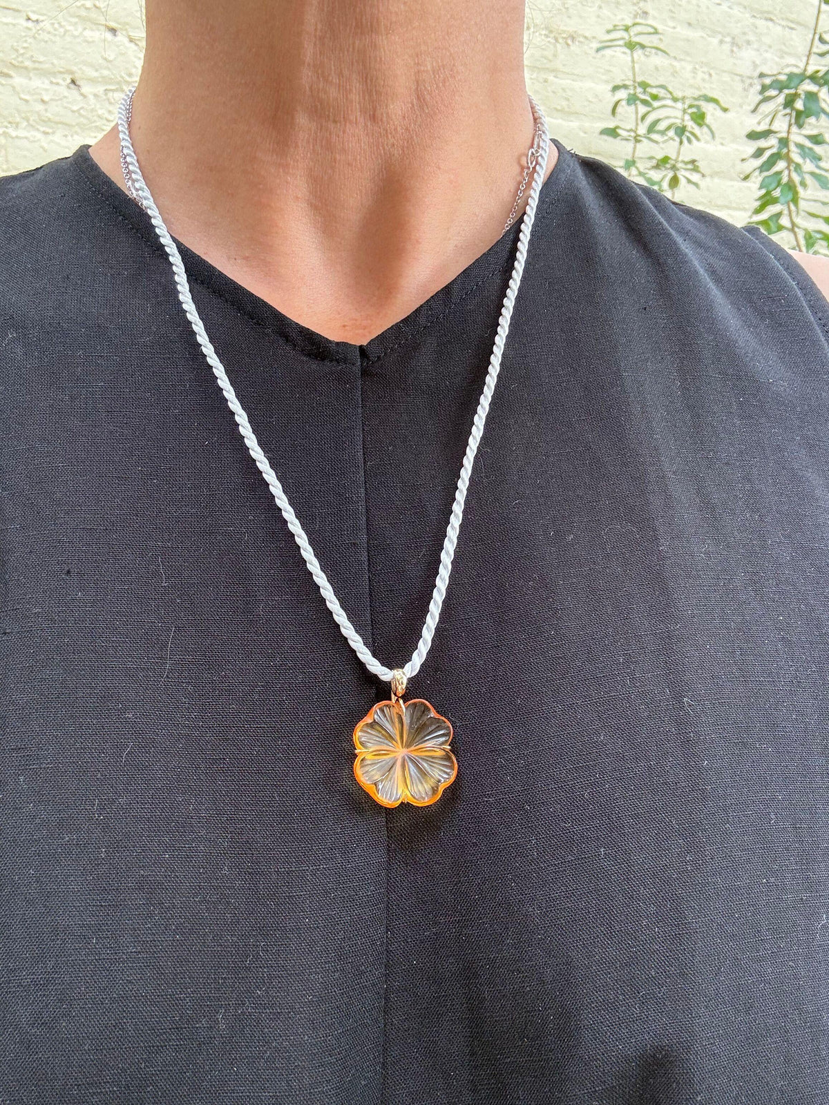 Lalique Bonheur Four Leaf Clover Crystal Gold Plated Pendant Necklace 6705600