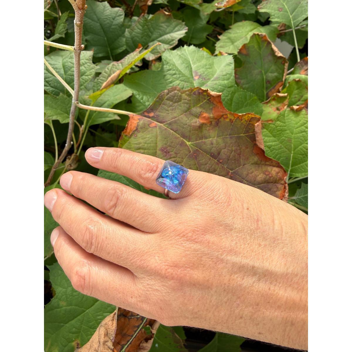 Lalique Charmante Blue Crystal Cabochon Sterling Silver Ring 10391900