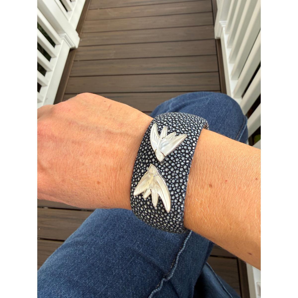 Lalique Hirondoless Swallows Crystal Sterling Stingray Bracelet 10394700