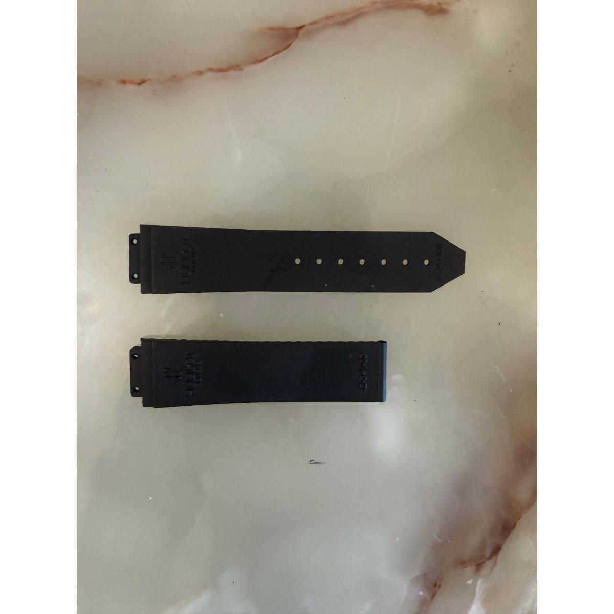 Authentic Hublot Black Rubber Watch Strap Band 22mm 12-341-80 & 6-341-105