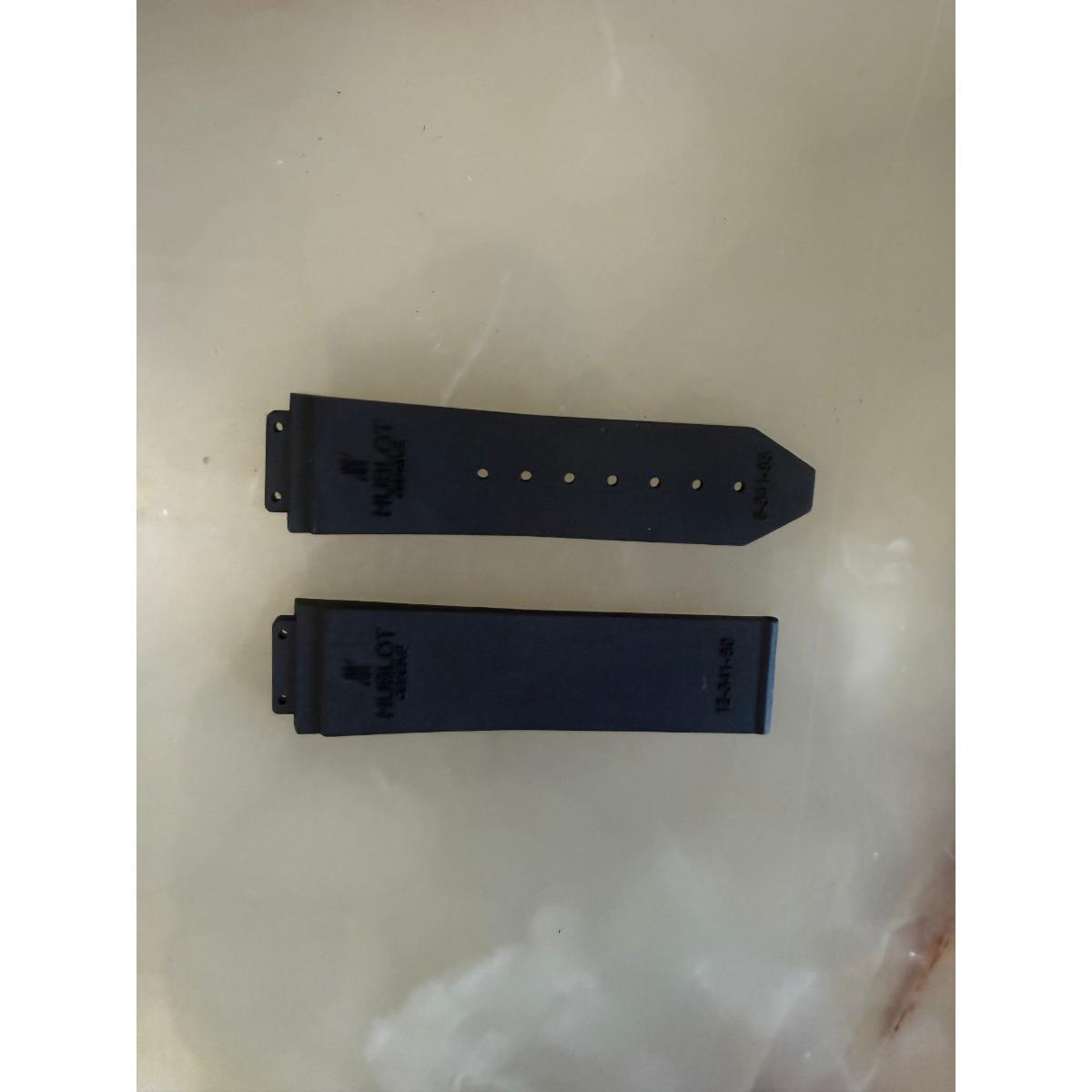 Authentic Hublot Black Rubber Watch Strap Band 22mm 12-341-80 & 6-341-85