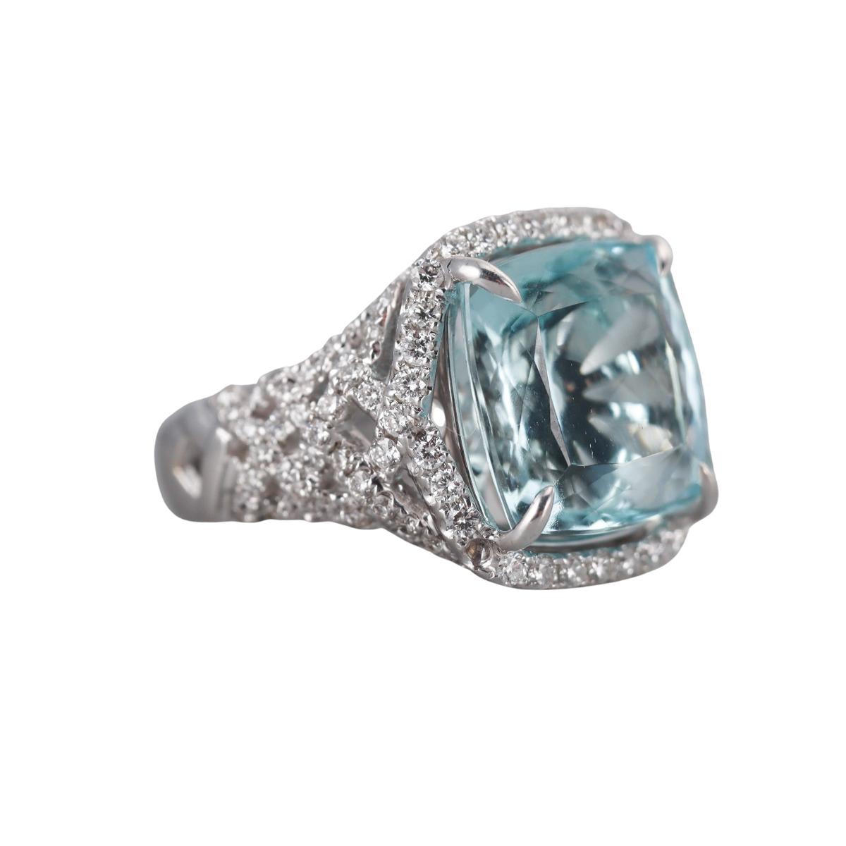 18k Gold 8.96ct Aquamarine Diamond Ring
