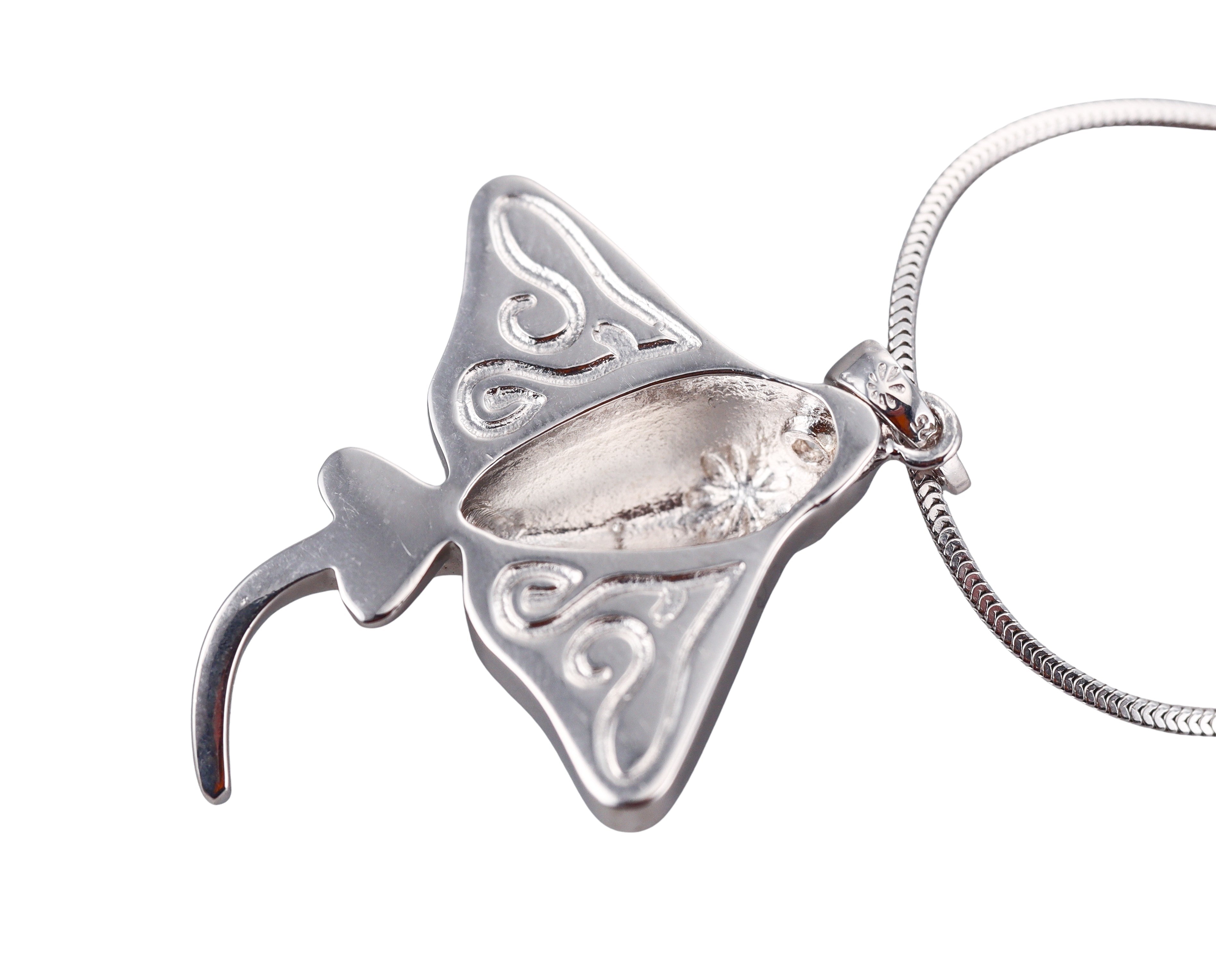 MarahLago Sterling Silver Larimar Manta Ray Pendant Necklace Retail $345
