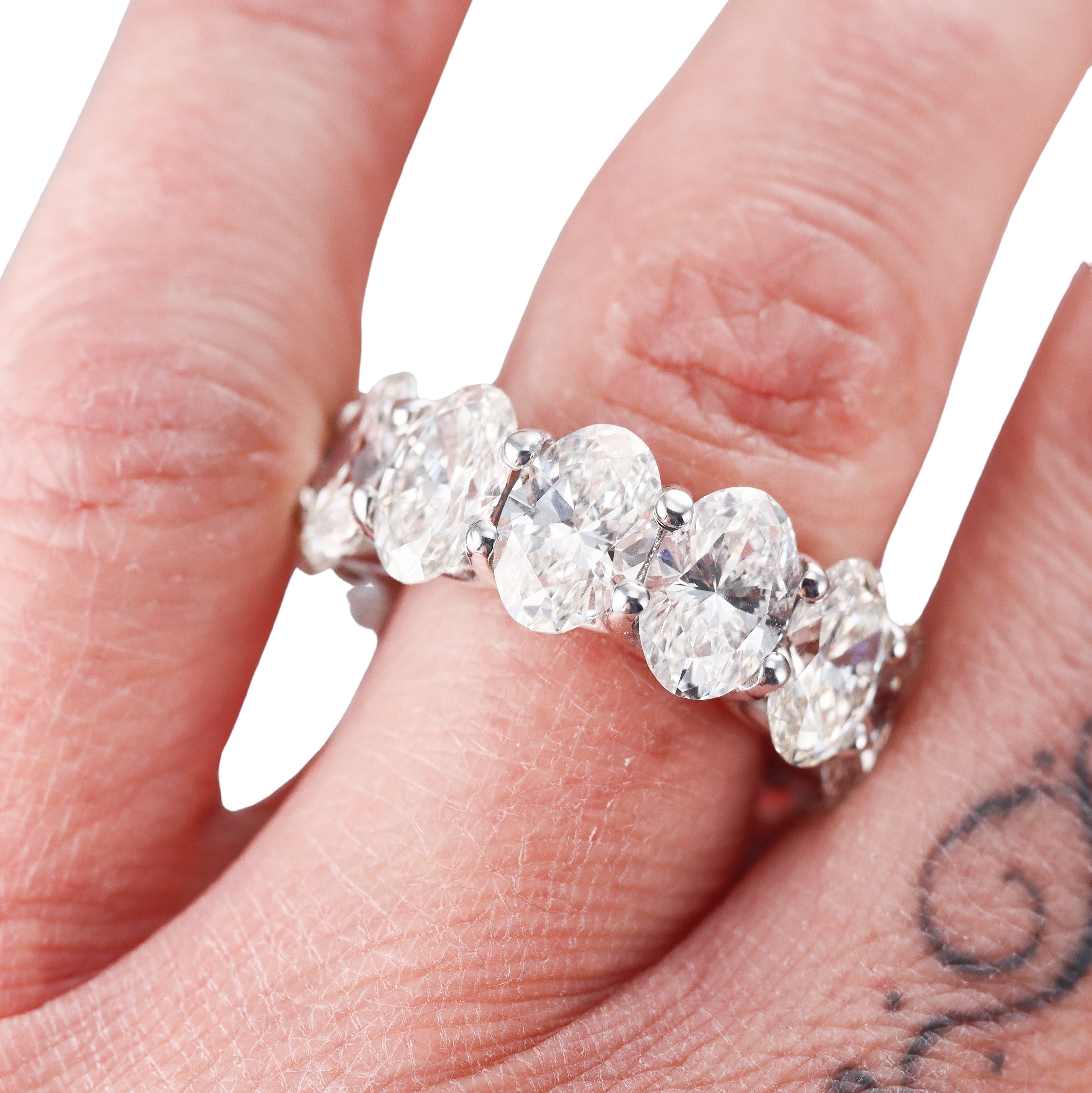 Solid 14k Gold Lab Grown 18.24ctw VS1/F Oval Cut Diamond Eternity Wedding Band